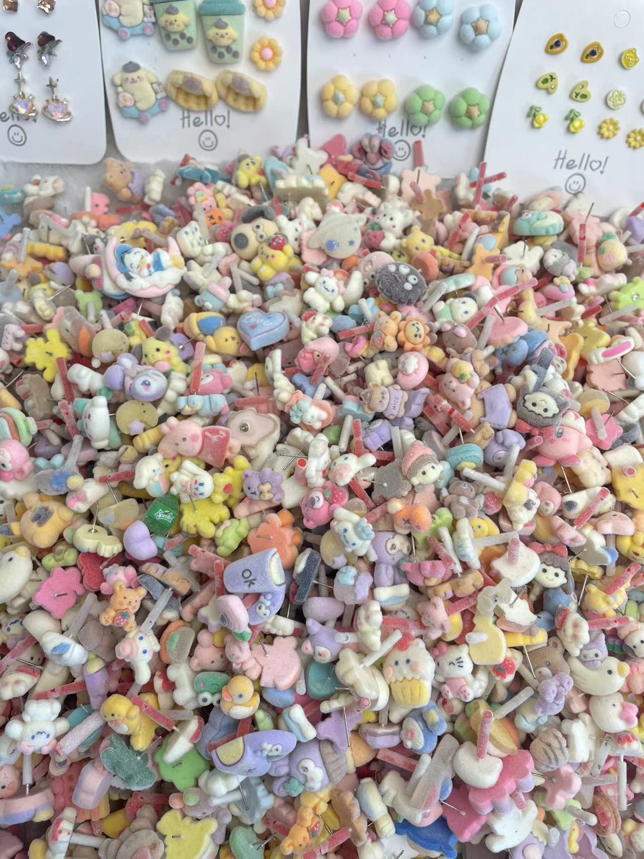 0.01 € Obtenez 10 paires de boucles d’oreilles