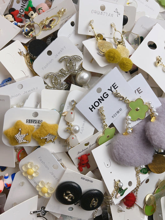 20 paires d’oreille choisies au hasard